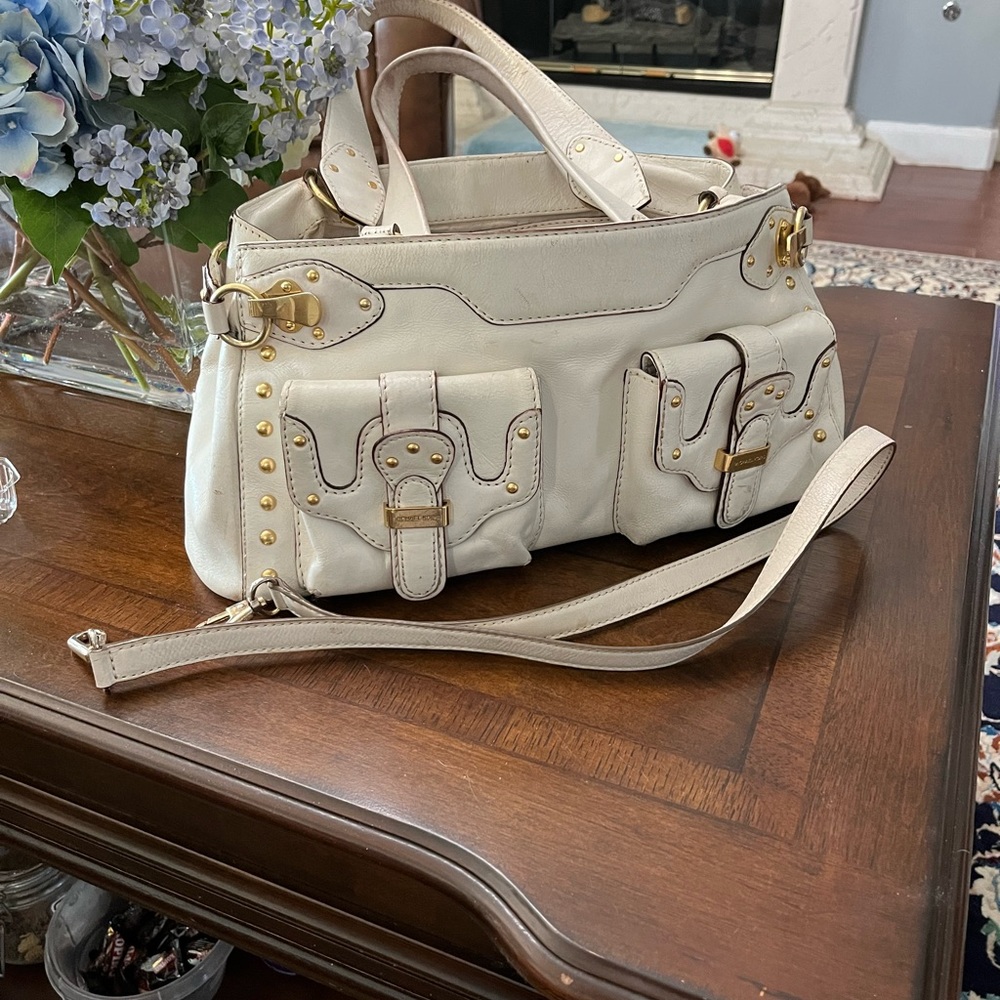 Michael Kors cream hand bag.